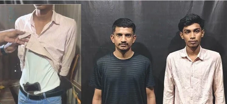 কুমিল্লায় কোমরে বিদেশি পিস্তল নিয়ে ঘোরাঘুরি, ছাত্রদল নেতাসহ আটক ২