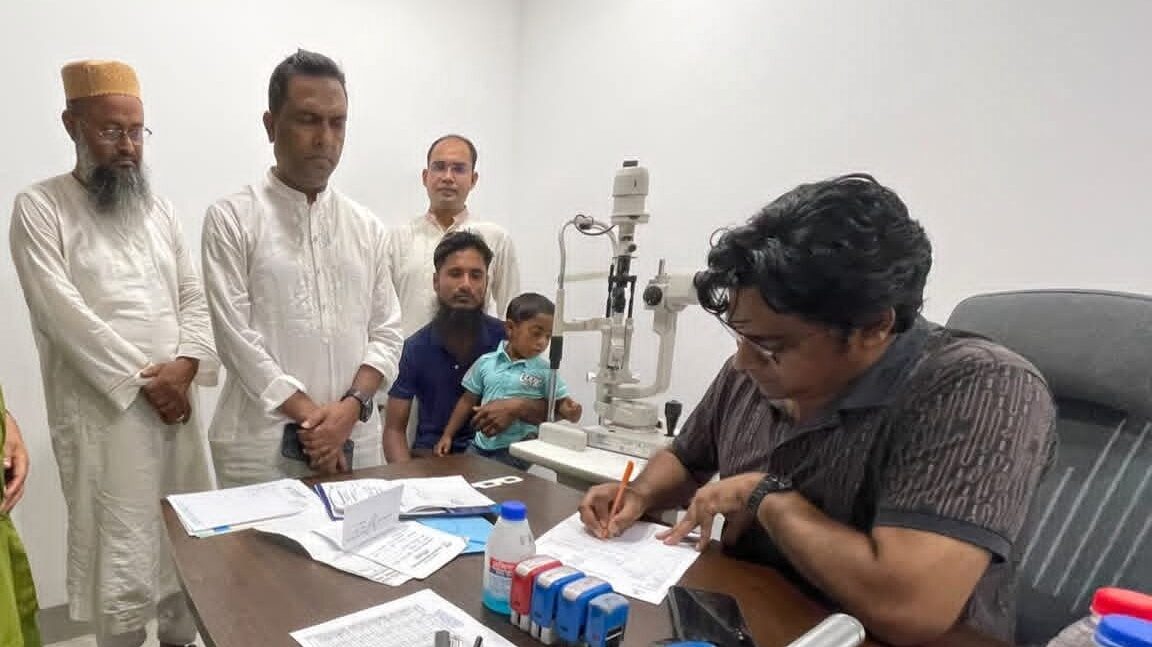 বগুড়ার শিশু বক্করের চিকিৎসার দায়িত্ব নিলেন প্রধানমন্ত্রী